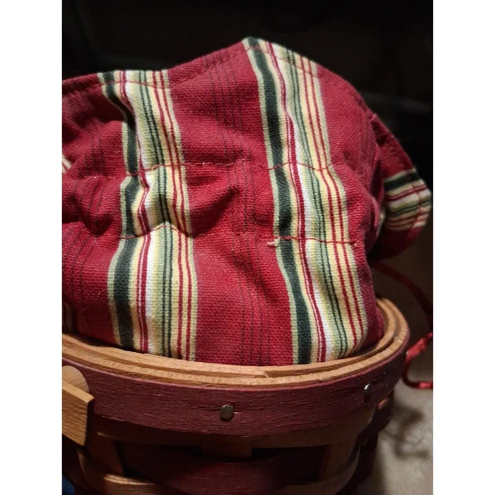 Longaberger 2007 Tree Trimming Peppermint Stripe Basket Complete Liner Protector